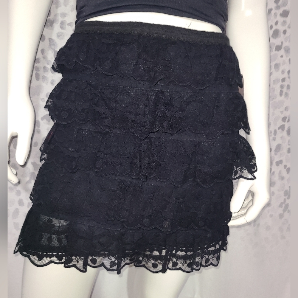 Andrew Gn Paris Tiered Lace Mini Skirt Almost Vintage 2006 NWT Size Small